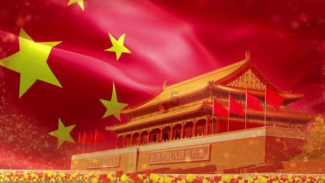 吴倩莲：从假小子到百搭女神，倔强的性格造就她与众不同的独特美